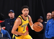 西亚卡姆爆发新星，助攻爆棚刷新纪录，掀起高潮球队迎来希望！的简单介绍